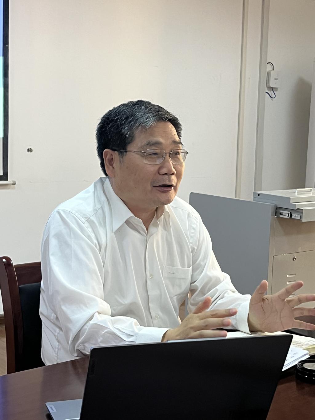 (图2 车经理发言) (图2 车经理发言)